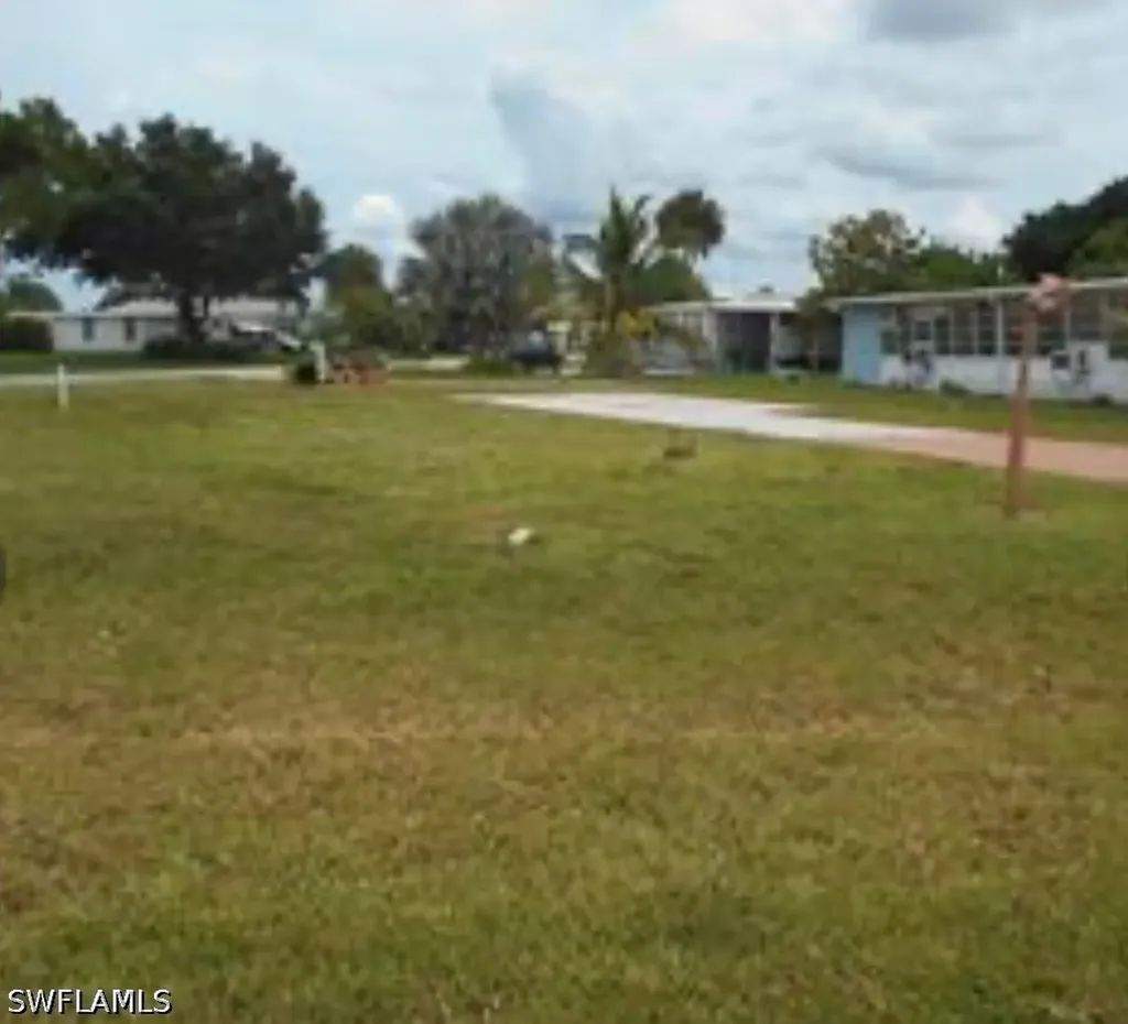 501 Riviera Boulevard W Naples FL 34112