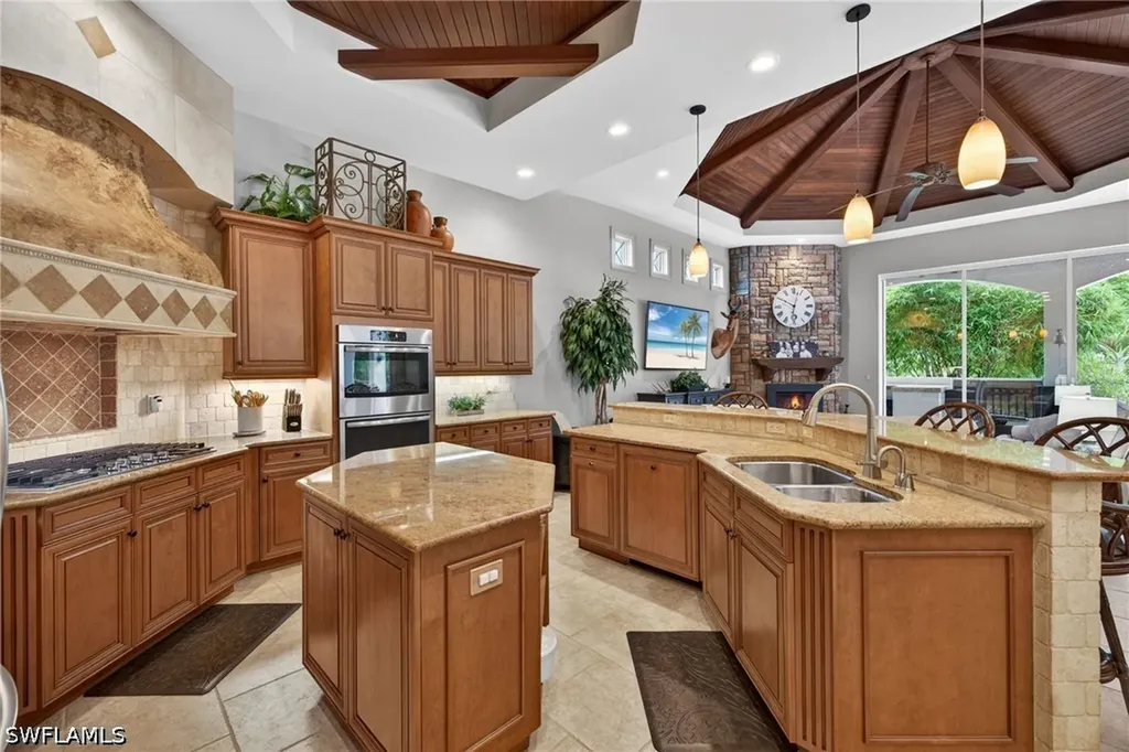 430 29th Street NW Naples FL 34120