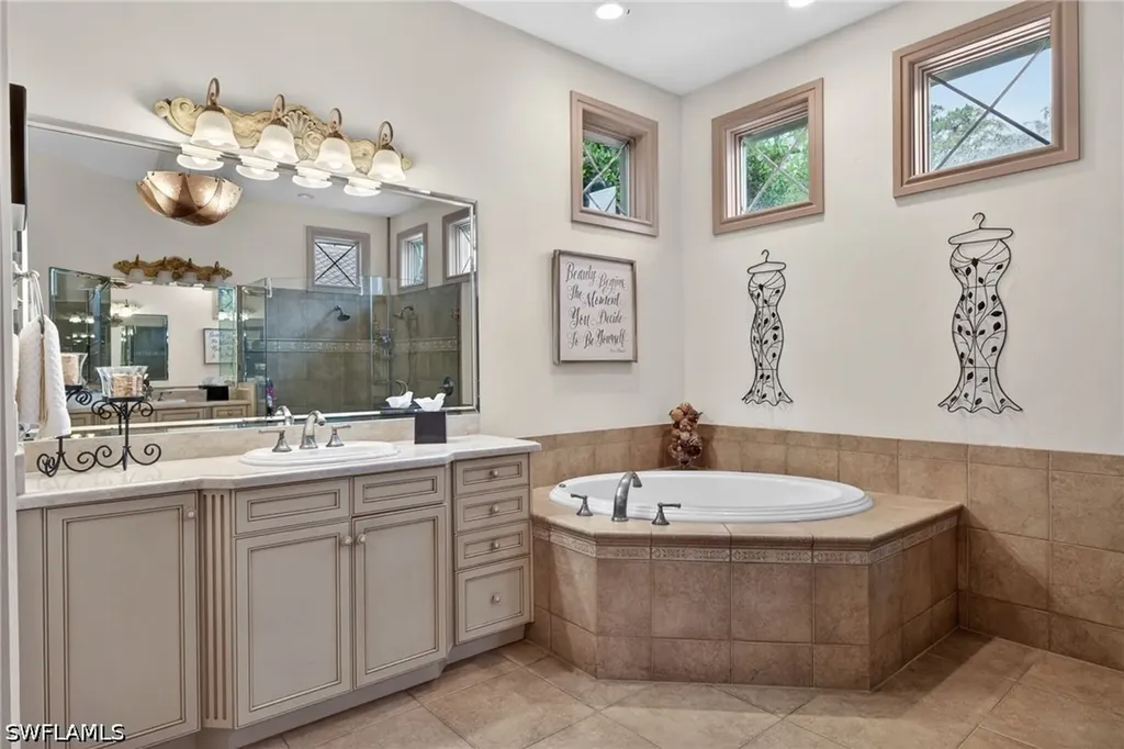 430 29th Street NW Naples FL 34120