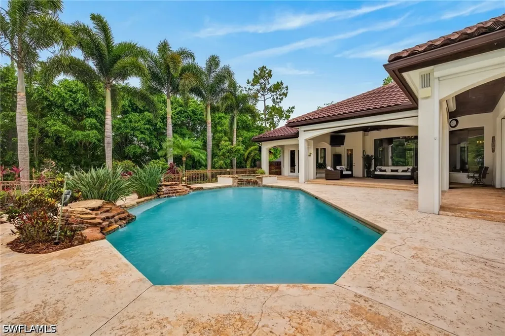 430 29th Street NW Naples FL 34120