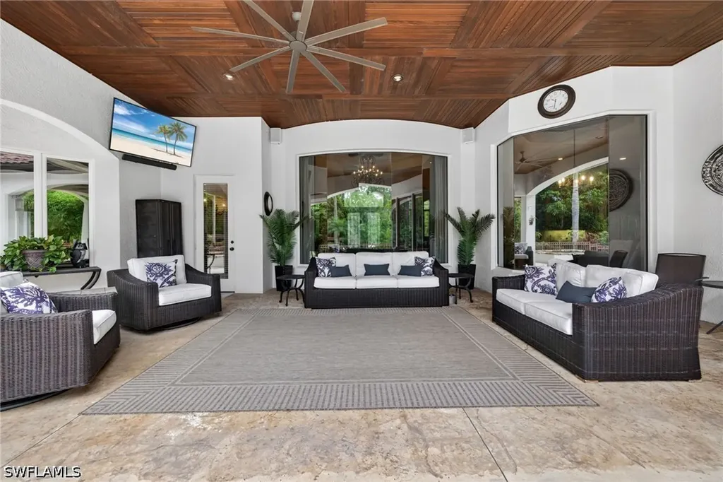 430 29th Street NW Naples FL 34120