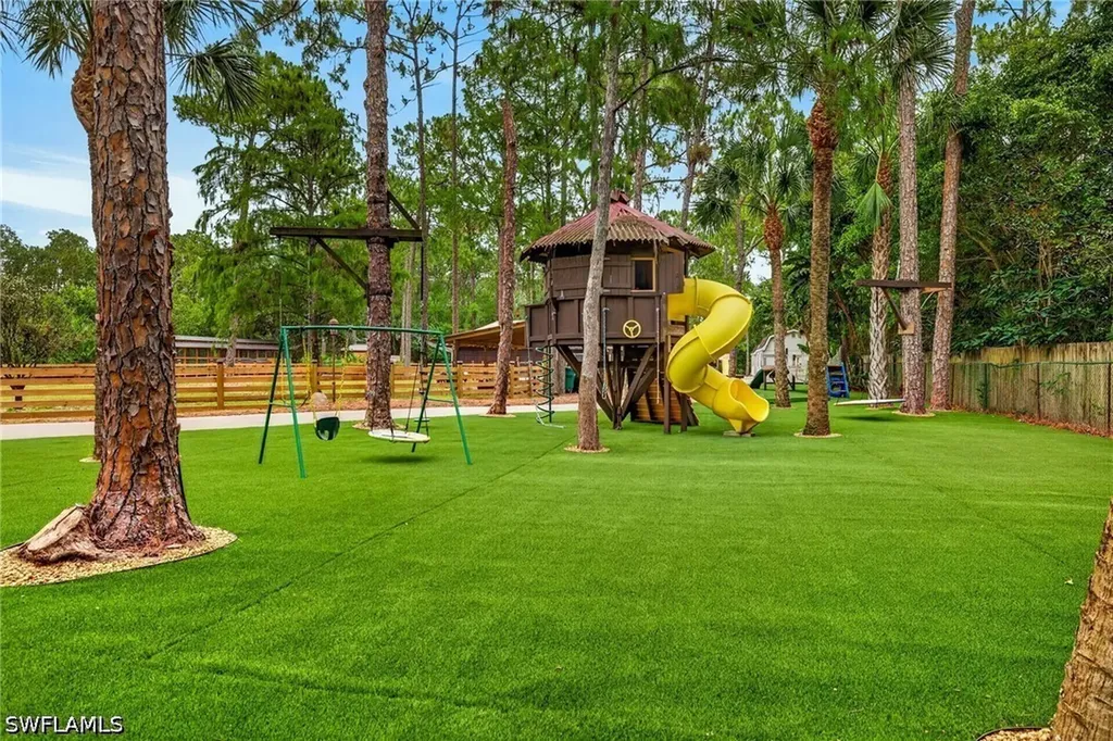 430 29th Street NW Naples FL 34120