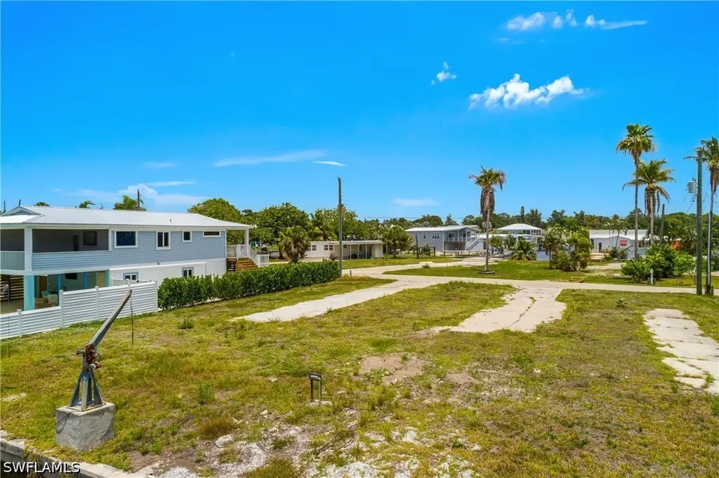 24533 Dolphin Street Bonita Springs FL 34134