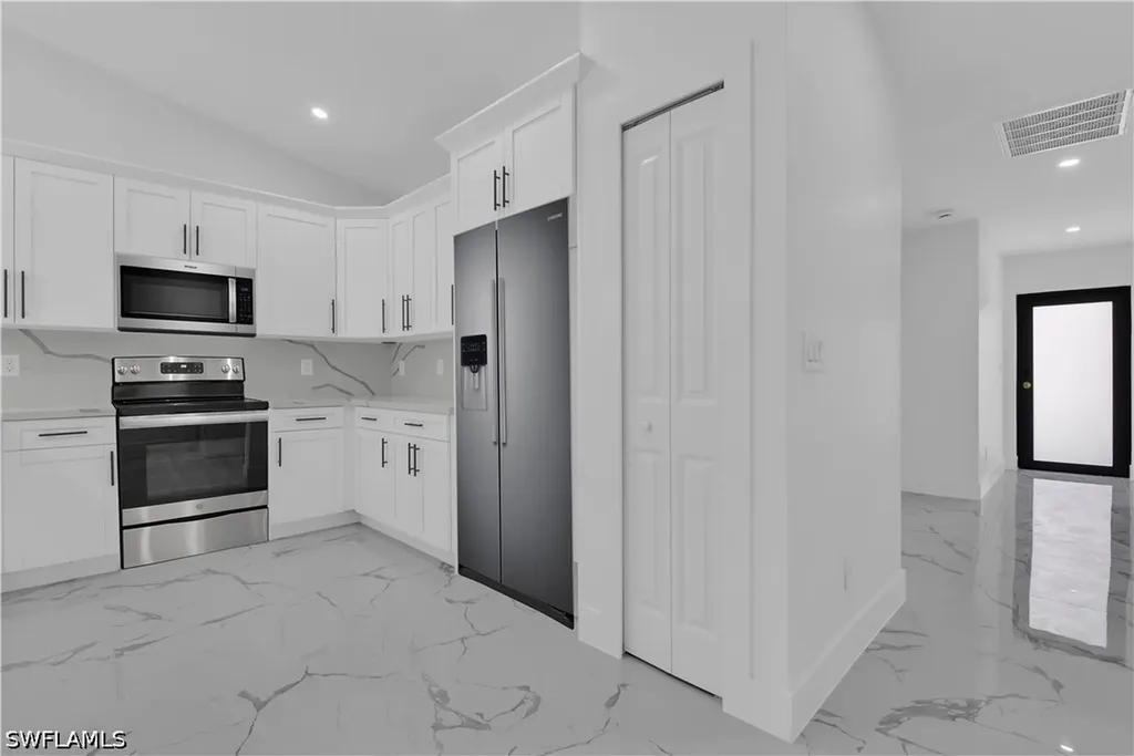 535-537 Ladd Street Lehigh Acres FL 33974