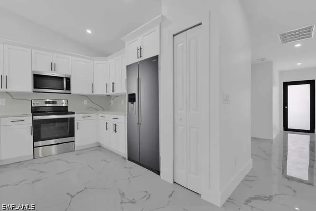 535-537 Ladd Street Lehigh Acres FL 33974
