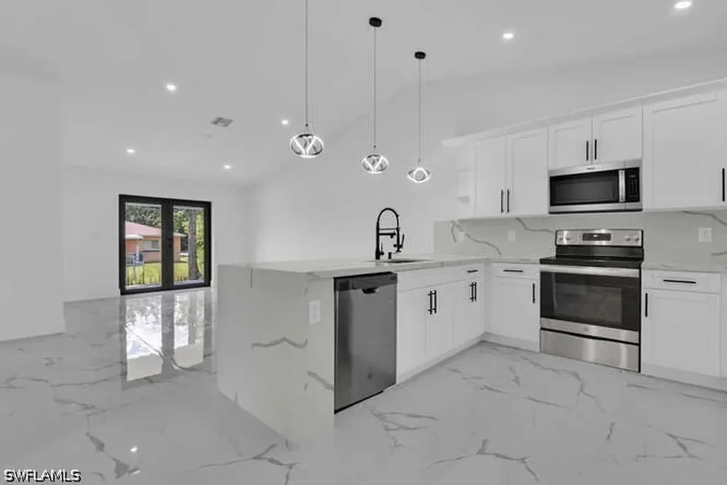 535-537 Ladd Street Lehigh Acres FL 33974