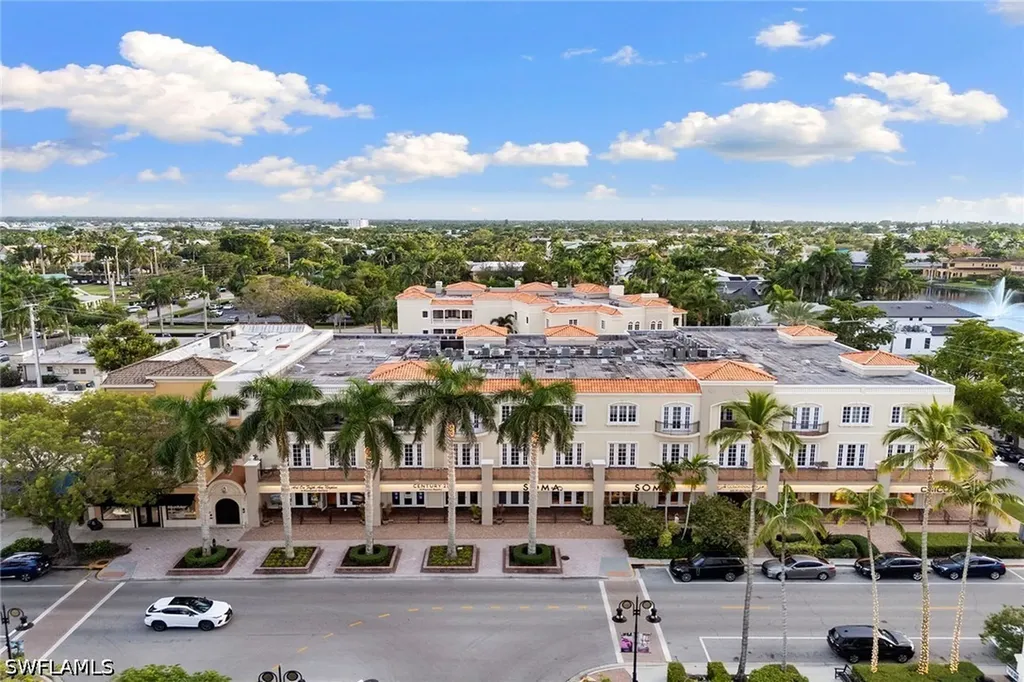 600 5th Avenue S Naples FL 34102