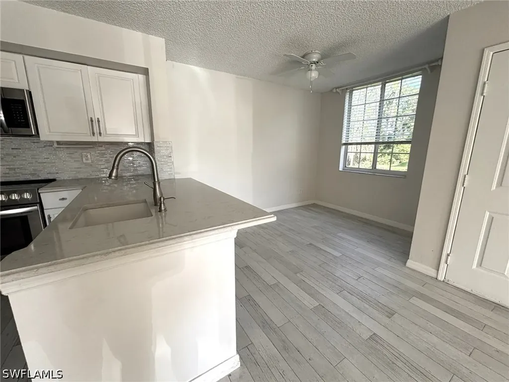 1260 Wildwood Lakes Boulevard Naples FL 34104