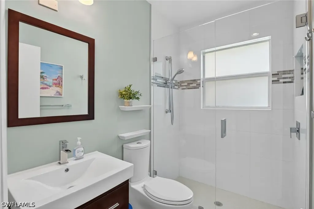 421 12th Avenue S Naples FL 34102