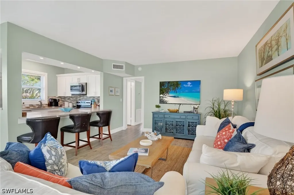 421 12th Avenue S Naples FL 34102