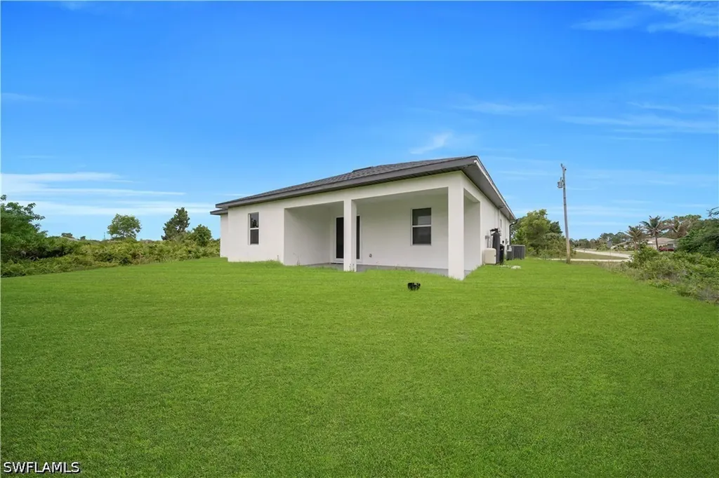 325 Paulcrest Avenue Lehigh Acres FL 33974