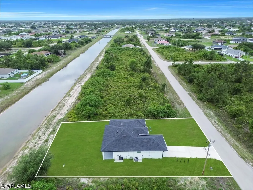 325 Paulcrest Avenue Lehigh Acres FL 33974