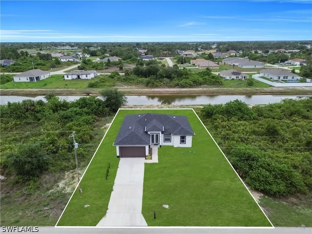 325 Paulcrest Avenue Lehigh Acres FL 33974