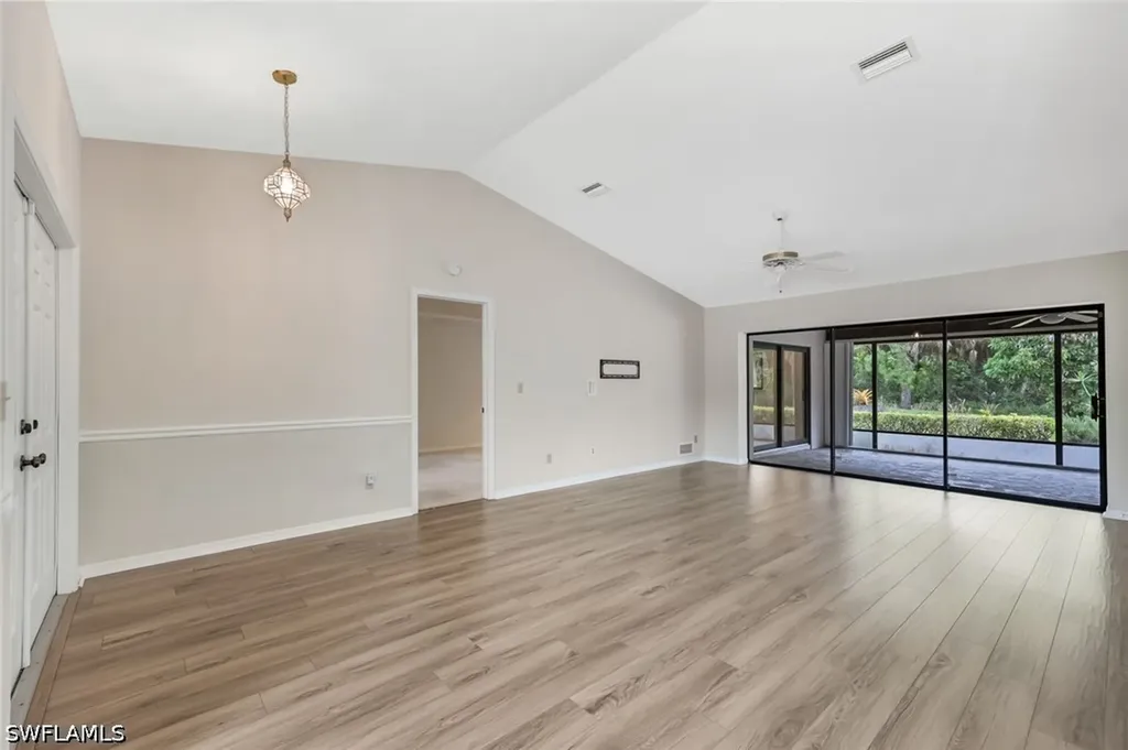 509 Cypress Way E Naples FL 34110
