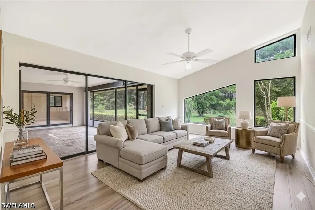 509 Cypress Way E Naples FL 34110