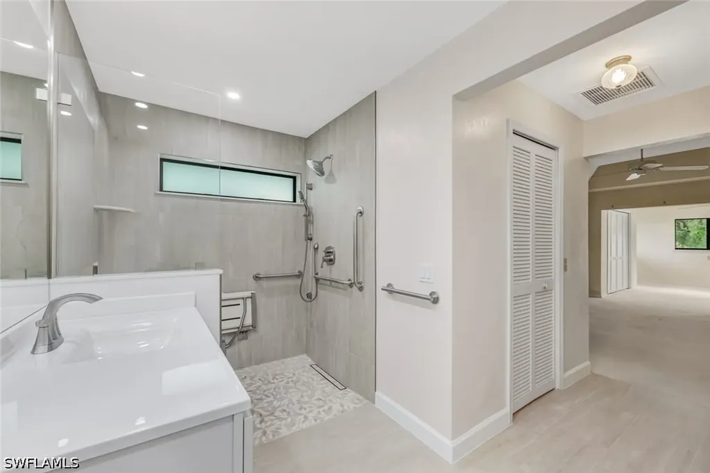 509 Cypress Way E Naples FL 34110