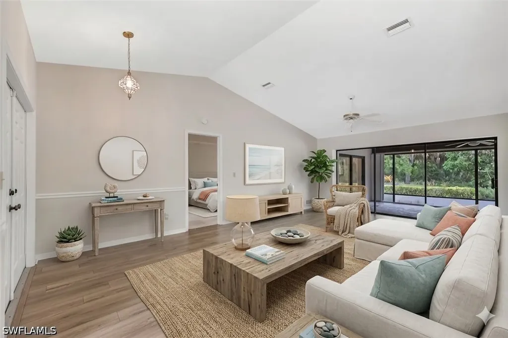 509 Cypress Way E Naples FL 34110