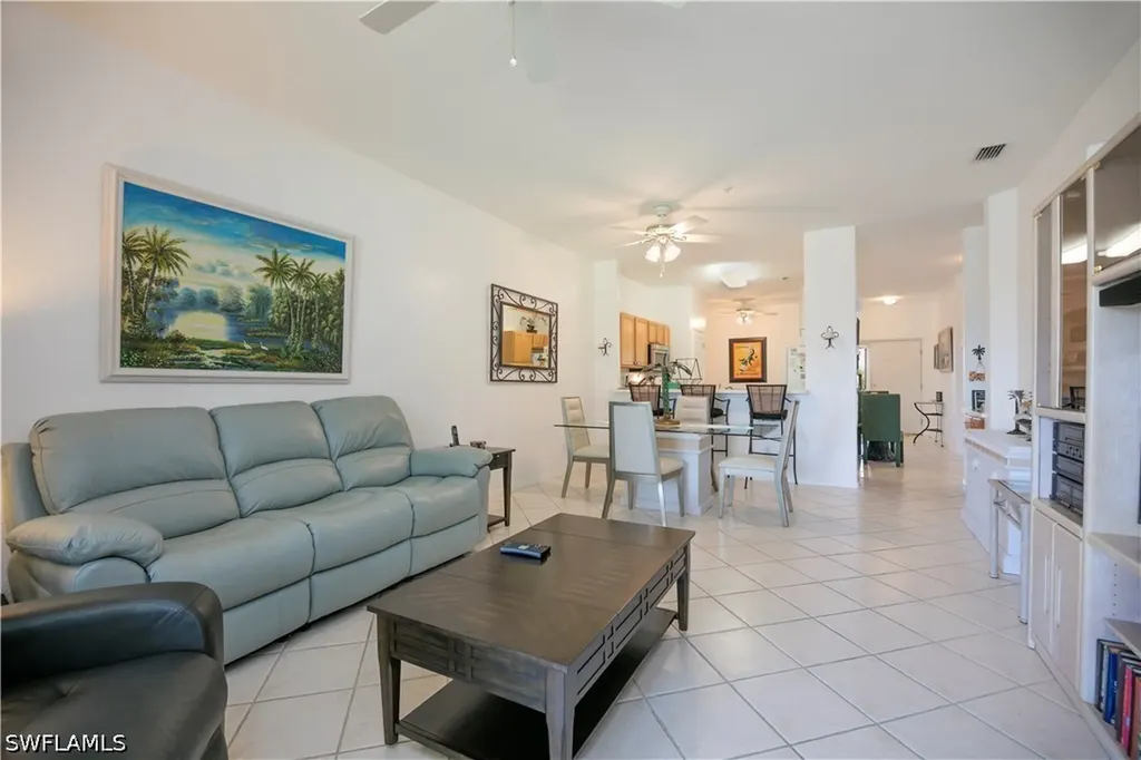 3964 Bishopwood Court E Naples FL 34114