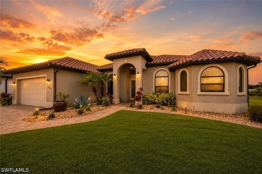 2509 Surfside Boulevard Cape Coral FL 33914