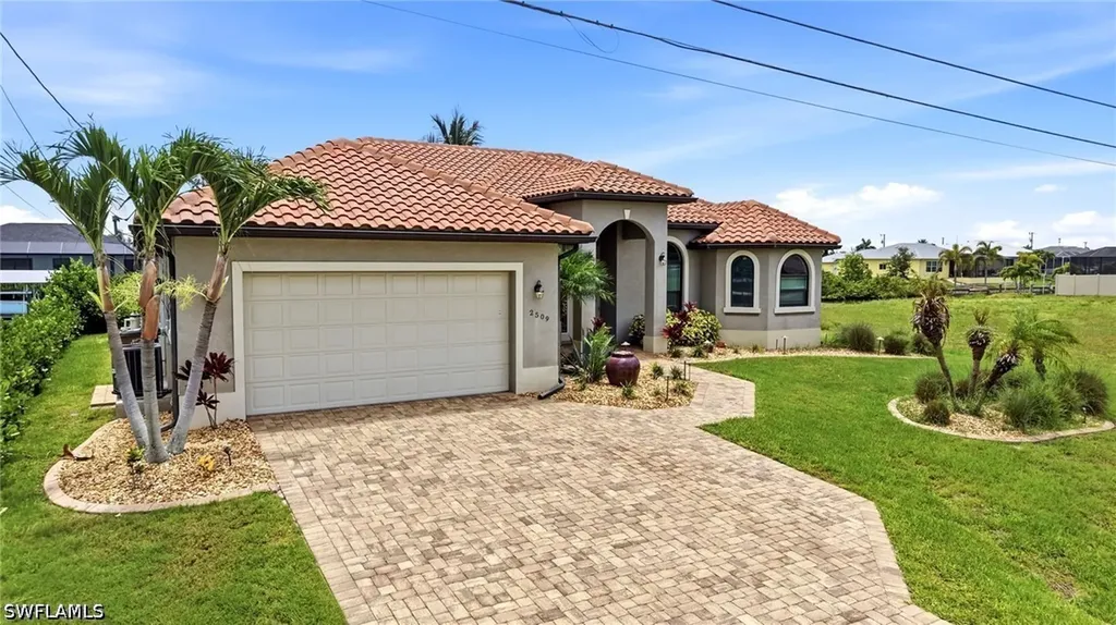 2509 Surfside Boulevard Cape Coral FL 33914