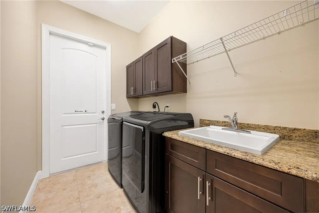 2509 Surfside Boulevard Cape Coral FL 33914