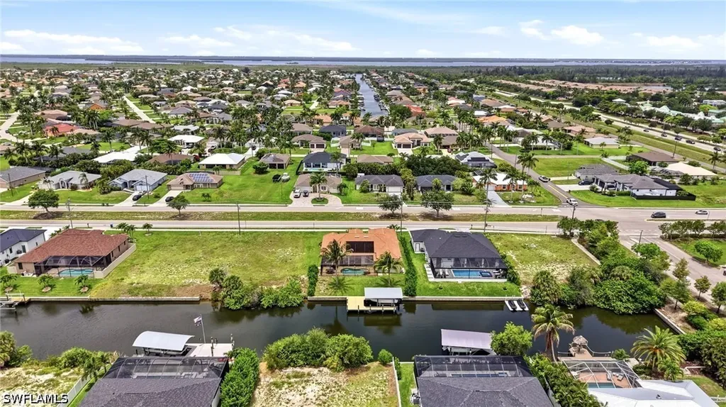 2509 Surfside Boulevard Cape Coral FL 33914