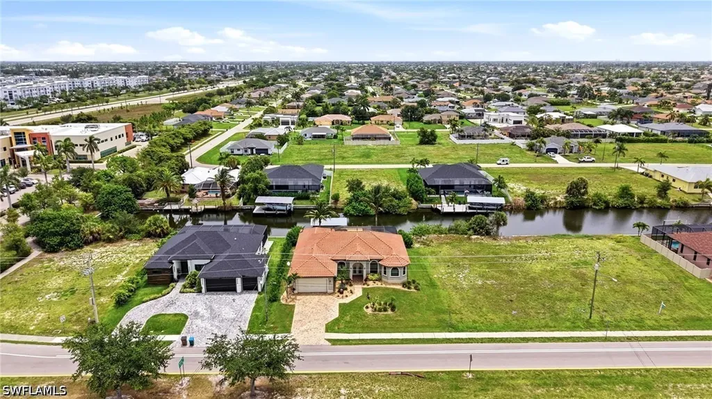 2509 Surfside Boulevard Cape Coral FL 33914