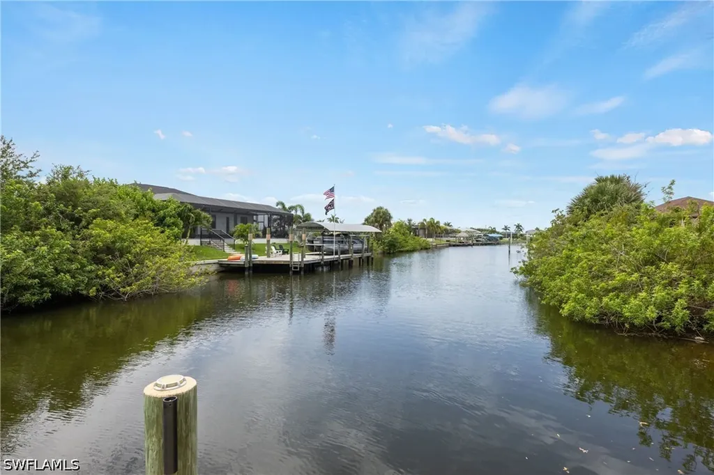 2509 Surfside Boulevard Cape Coral FL 33914