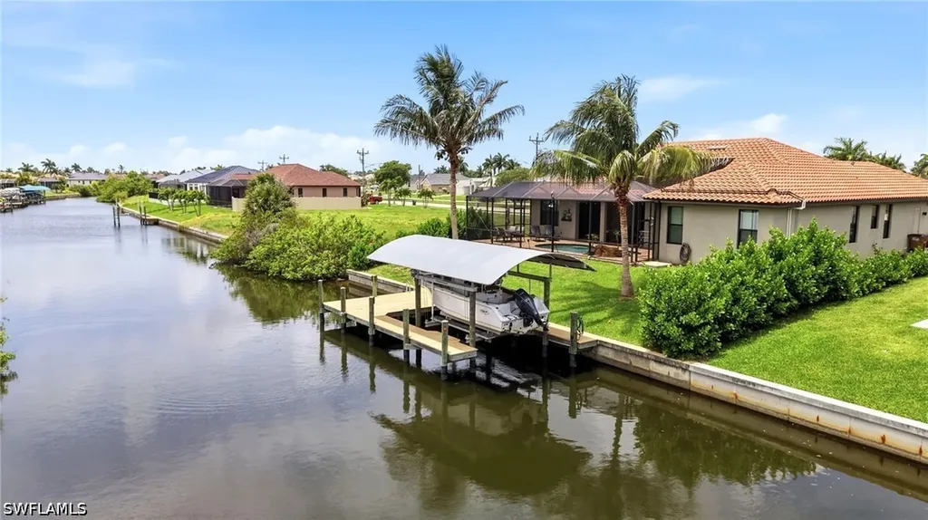 2509 Surfside Boulevard Cape Coral FL 33914
