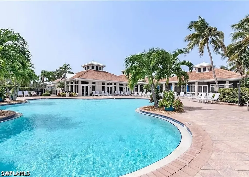 3029 Driftwood Way Naples FL 34109