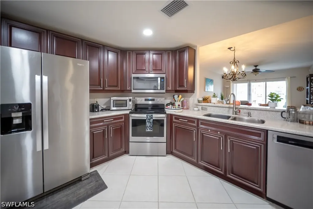 3029 Driftwood Way Naples FL 34109