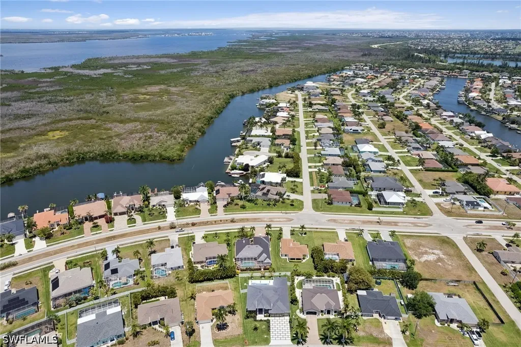 2931 SW 30th Street Cape Coral FL 33914