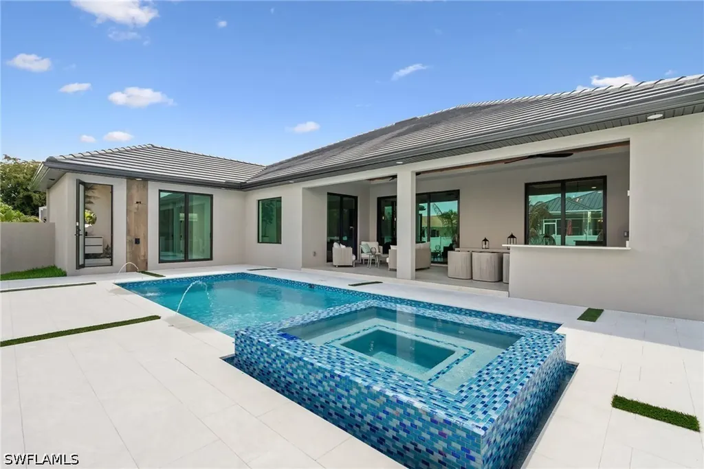 2931 SW 30th Street Cape Coral FL 33914