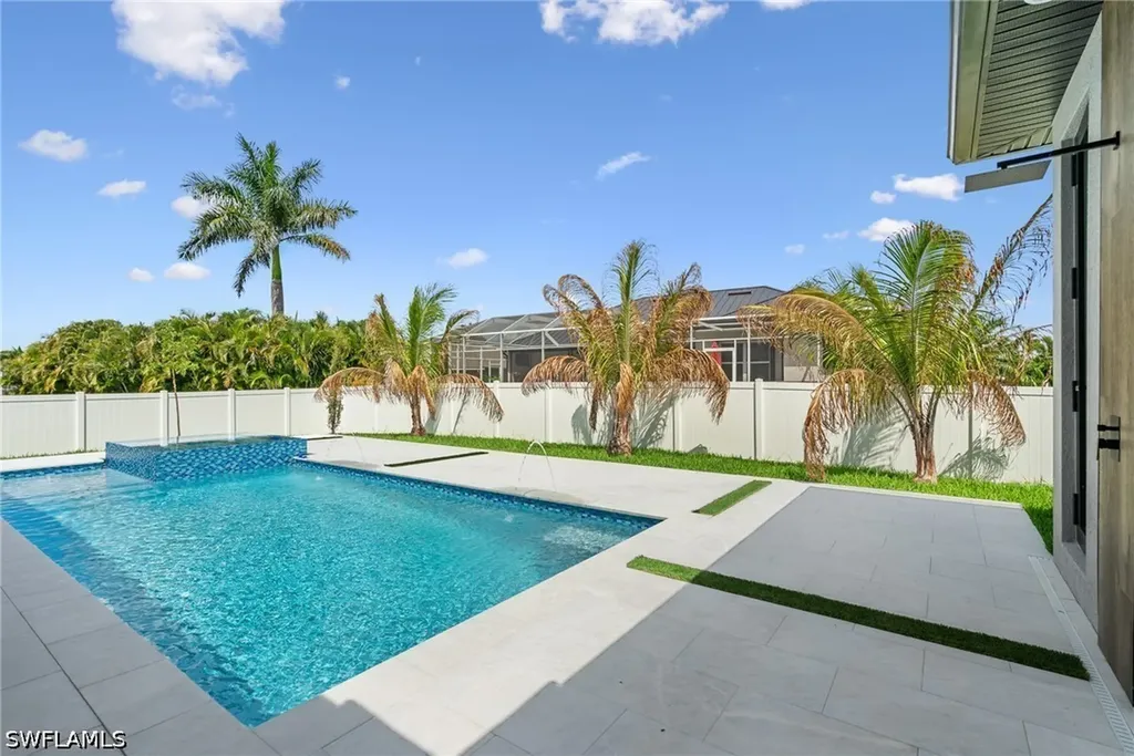 2931 SW 30th Street Cape Coral FL 33914