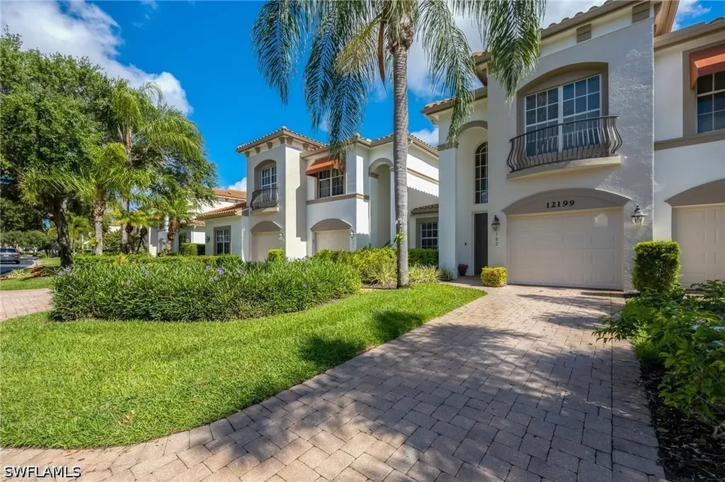 Bonita Springs FL, 12199 Toscana Way, Unit 102