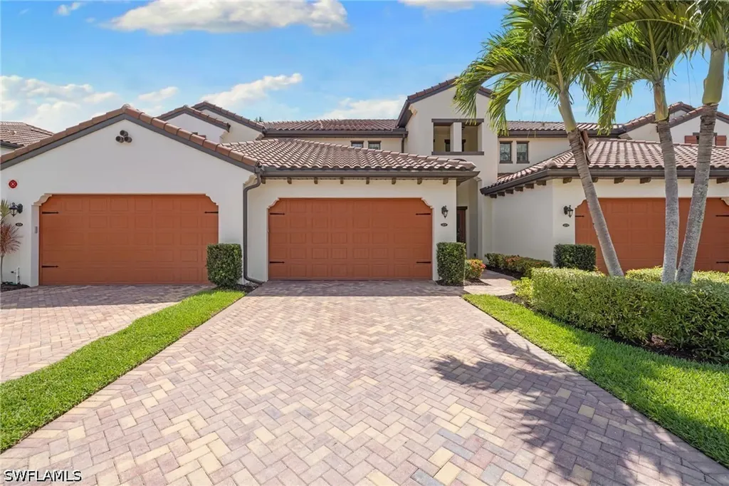 15209 Butler Lake Drive Naples FL 34109