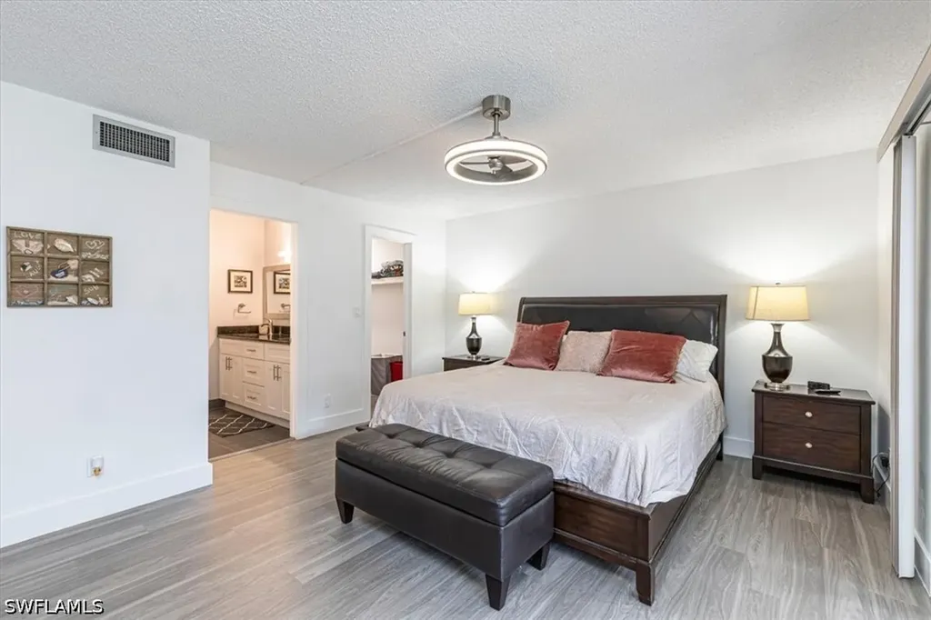 215 Palm Drive Naples FL 34112