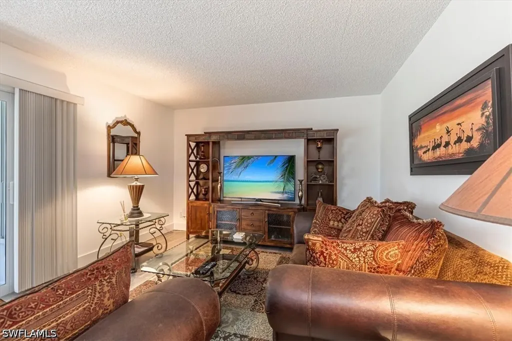 215 Palm Drive Naples FL 34112