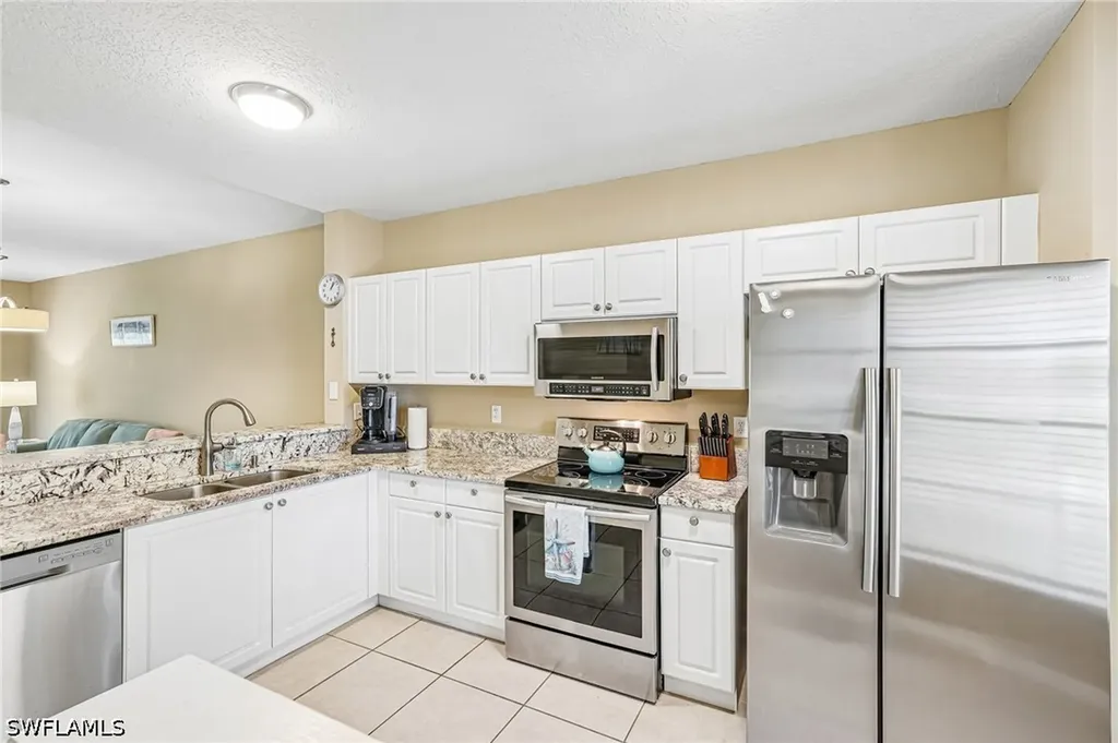 9185 Celeste Drive Naples FL 34113