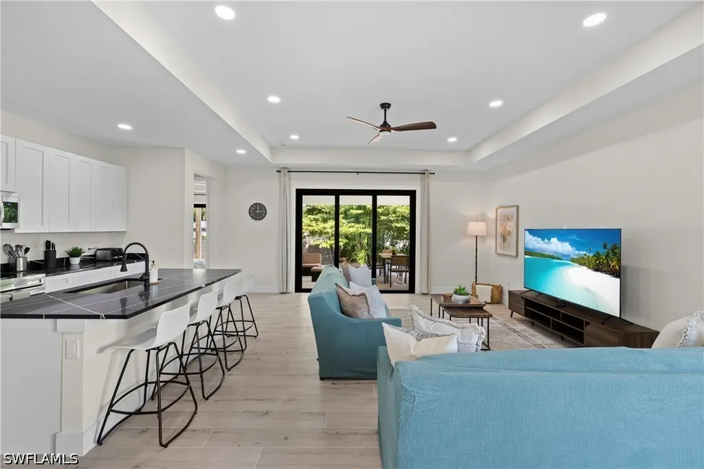2547 Storter Avenue Naples FL 34112