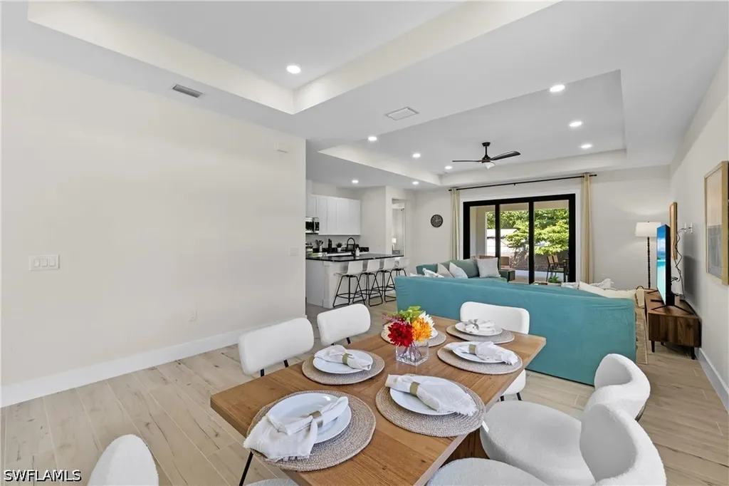 2547 Storter Avenue Naples FL 34112