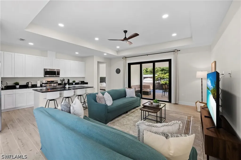 2547 Storter Avenue Naples FL 34112