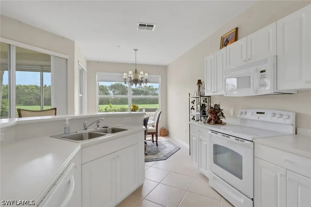 4660 Winged Foot Court Naples FL 34112