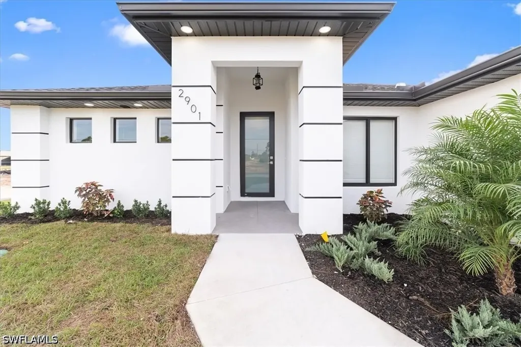 2619 23rd Street SW Lehigh Acres FL 33976