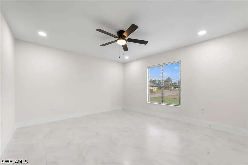 2619 23rd Street SW Lehigh Acres FL 33976