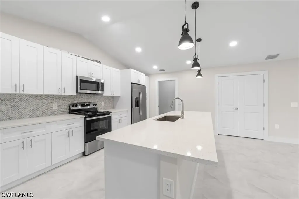 2619 23rd Street SW Lehigh Acres FL 33976