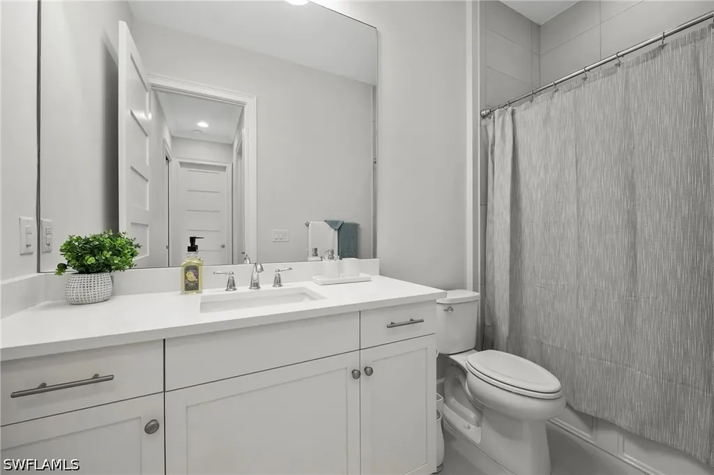 6403 Negril Isle Drive Naples FL 34113