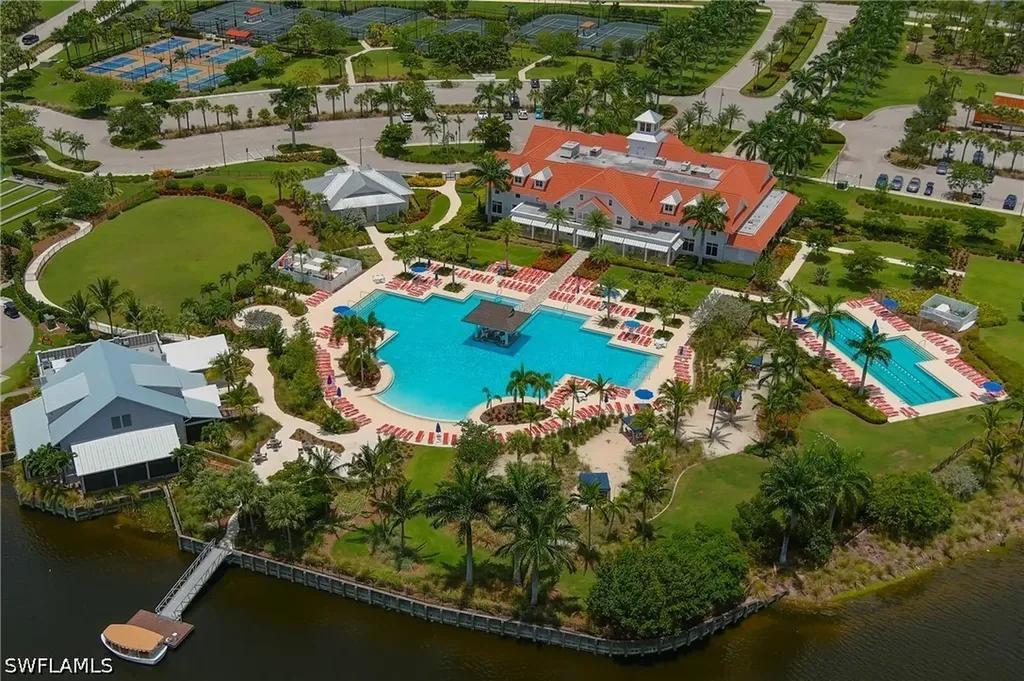 6403 Negril Isle Drive Naples FL 34113