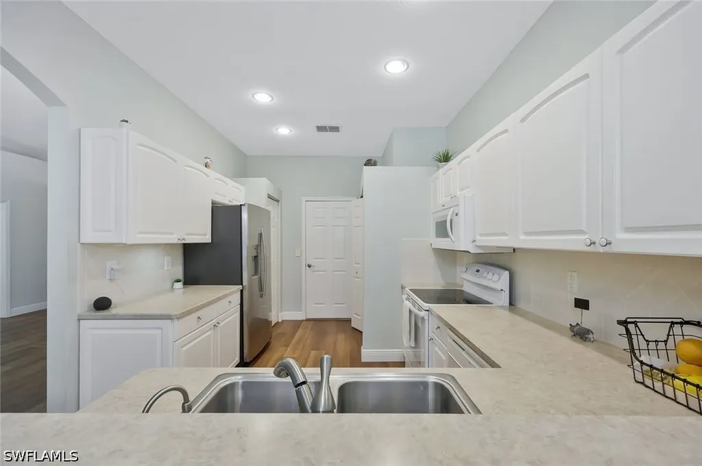 7416 Berkshire Pines Drive Naples FL 34104