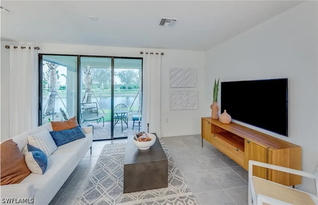 1412 Weeping Willow Court Cape Coral FL 33909